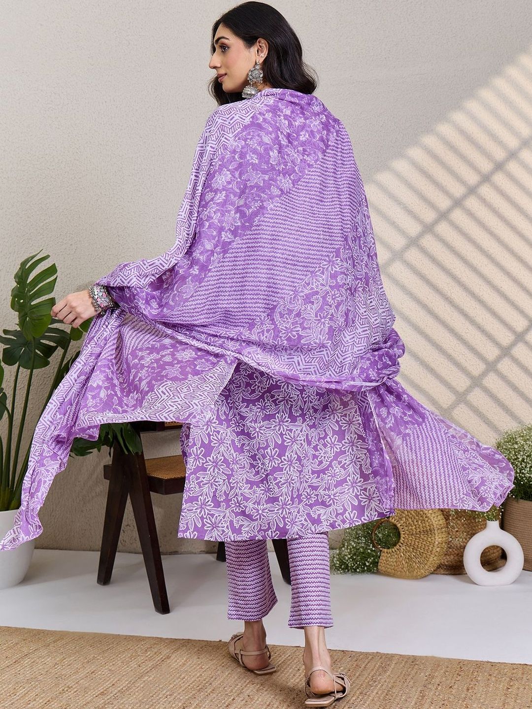 Women Floral Printed Regular Pure Cotton Kurta with Trousers & With Dupatta