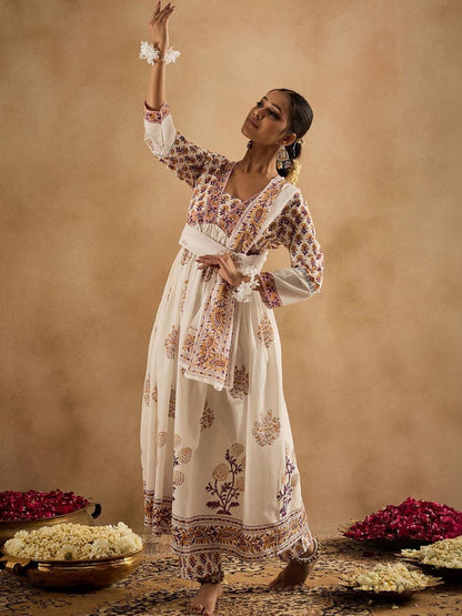 Women Floral Printed Empire Pure Cotton Kurta with Trousers & With Dupatta