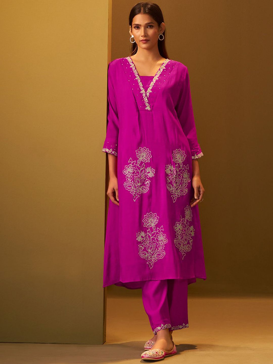 Dhiyona IE Embroidered V-Neck Tunic With Trousers