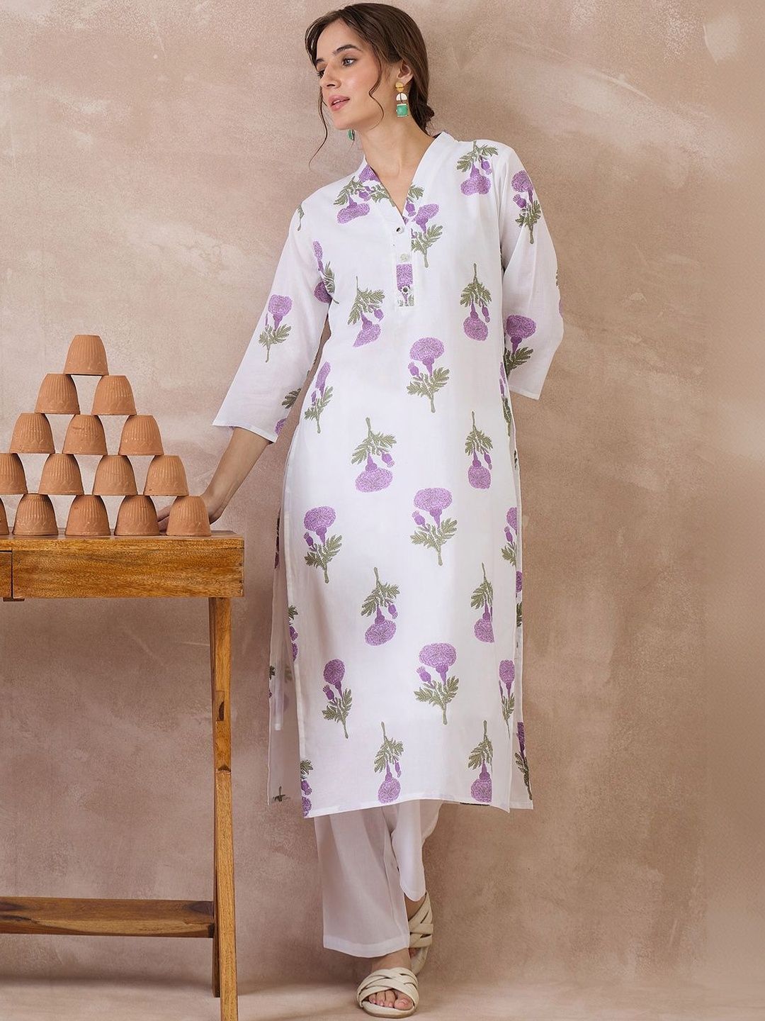 Women Floral Printed Regular Pure Cotton Kurta with Trousers