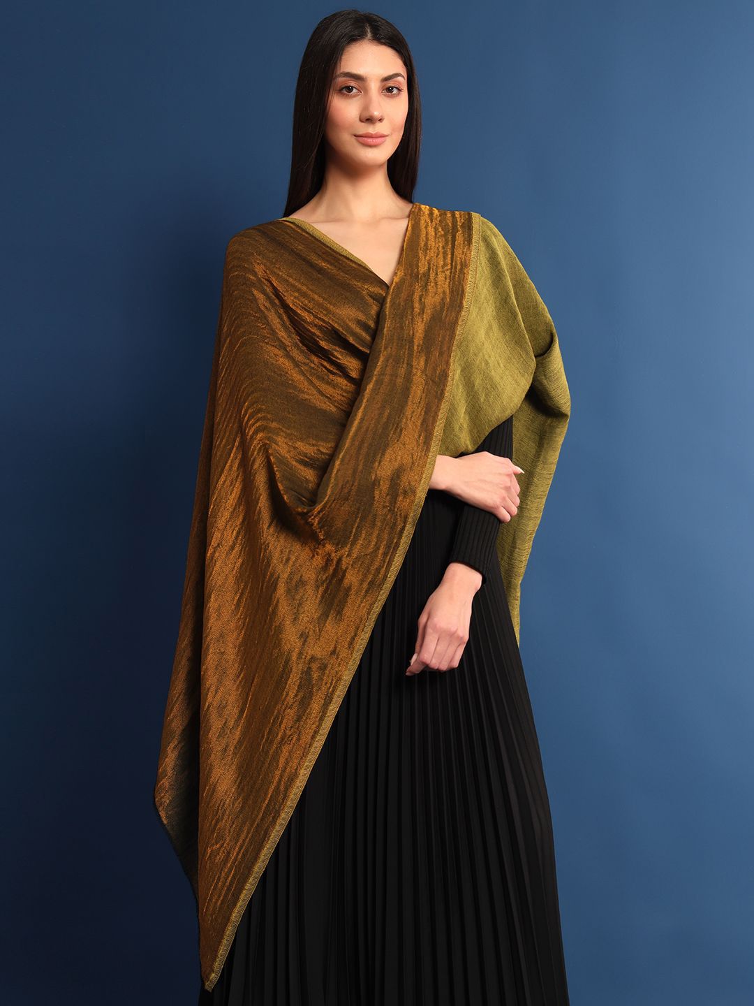 Dhiyona PA Woven Design Woollen Shawl