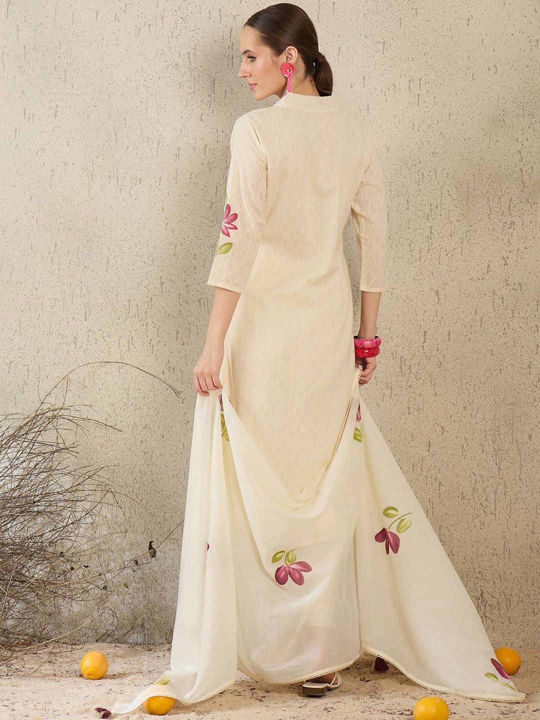 Women Floral Printed Pure Cotton Kurta with Trouser