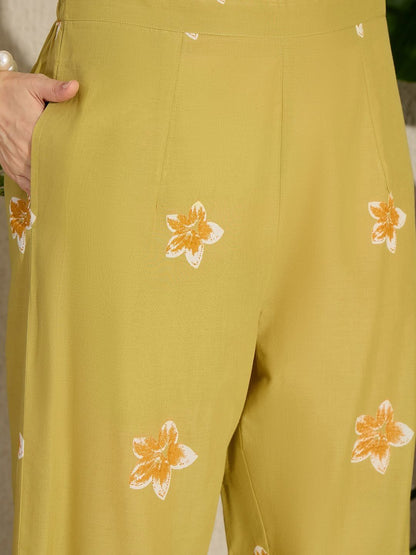 Women Floral Printed Regular Pure Cotton Kurta with Trousers