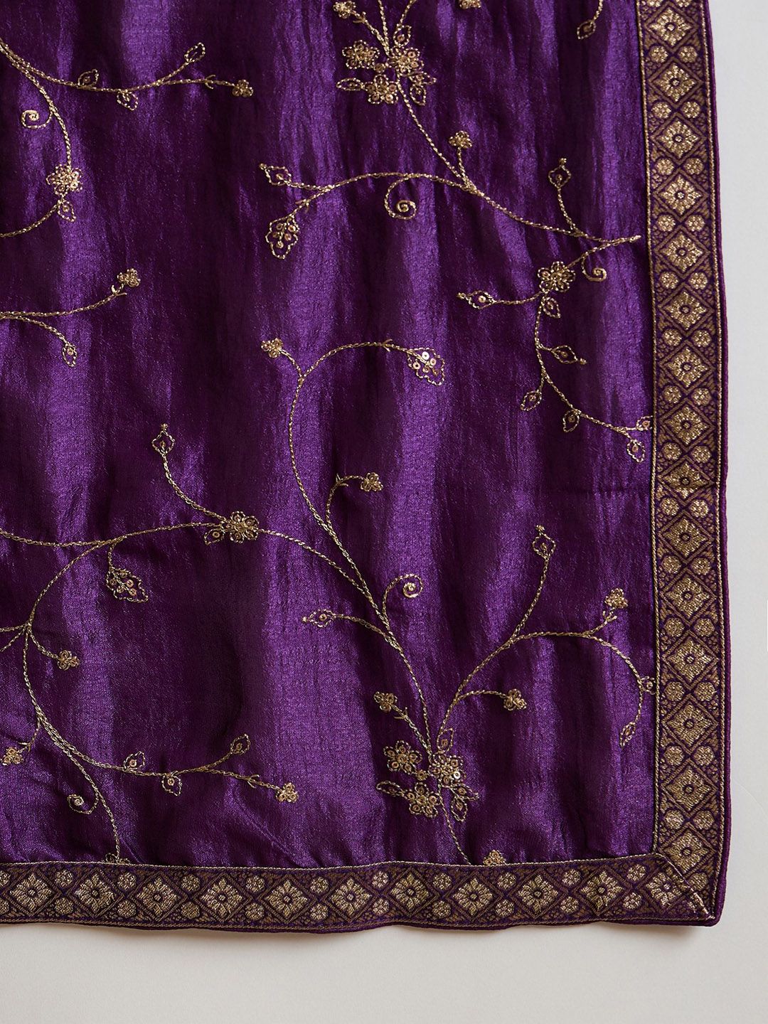 Dhiyona IE Women Floral Embroidered Regular Kurta with Trousers & With Dupatta