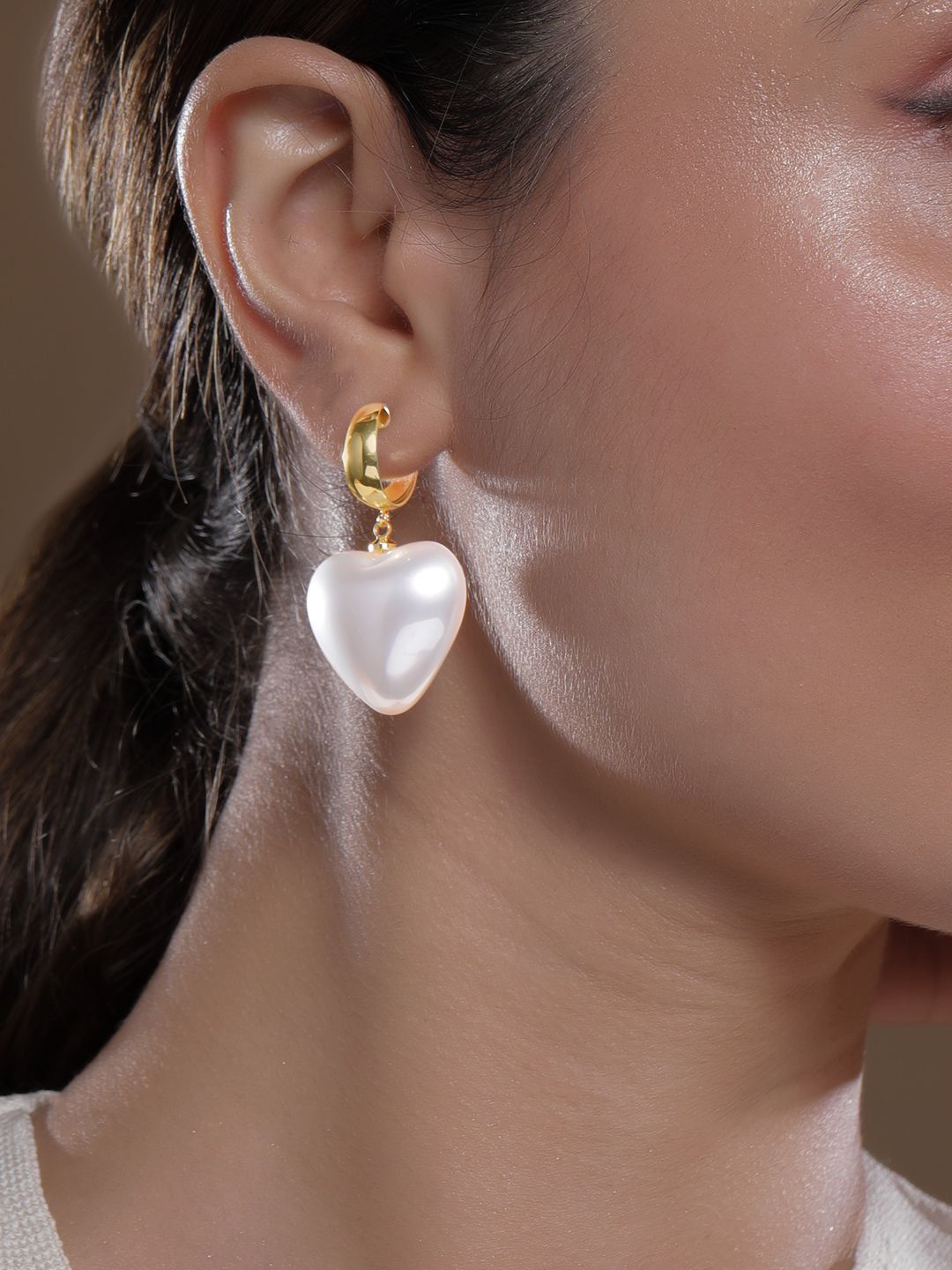 Dhiyona RJ Women's 18K Gold Plated Shiny White Pearl Heart Drop Earrings