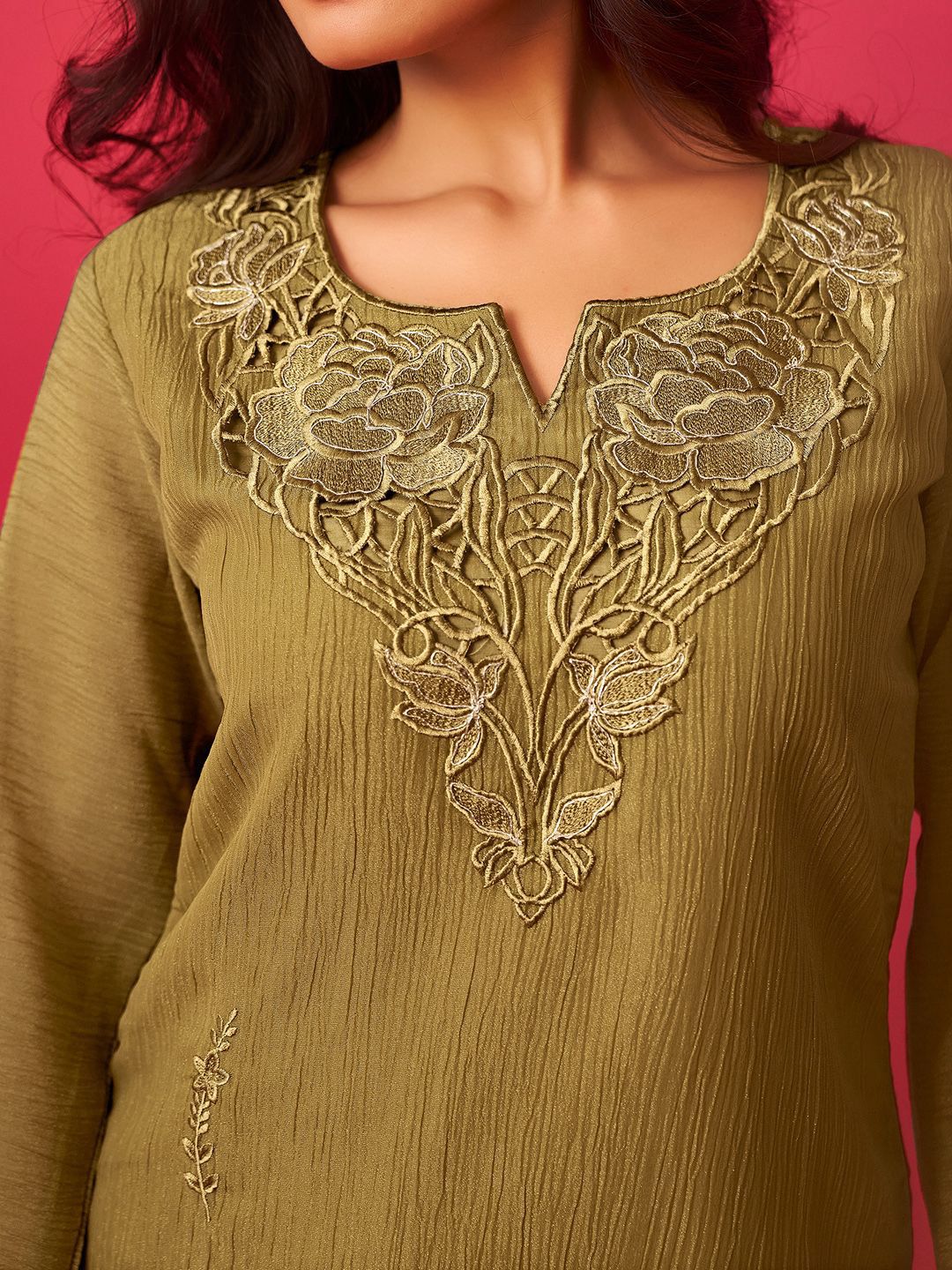 Women Floral Embroidered Kurta with Trousers & Dupatta