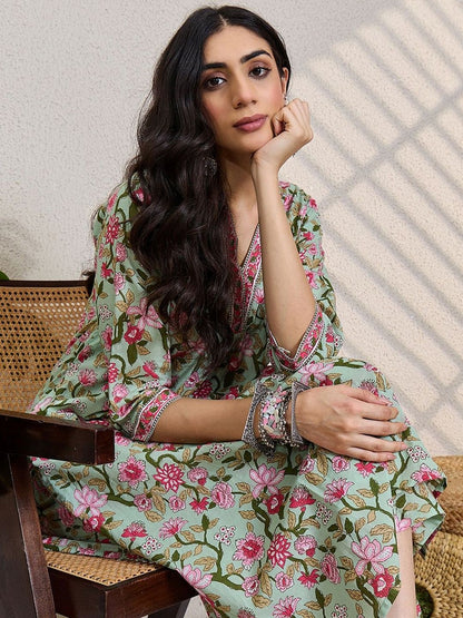 Women Floral Printed Regular Pure Cotton Kurta With Trousers