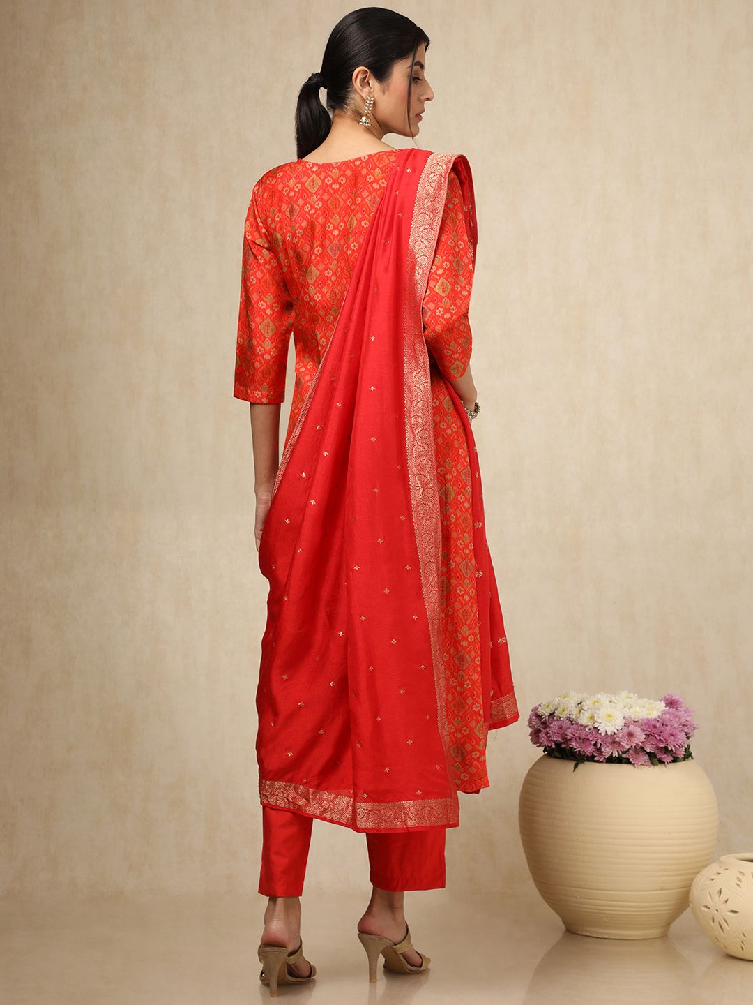 Dhiyona SO Women's Women Mirror Work Kurta with Trousers & With Dupatta