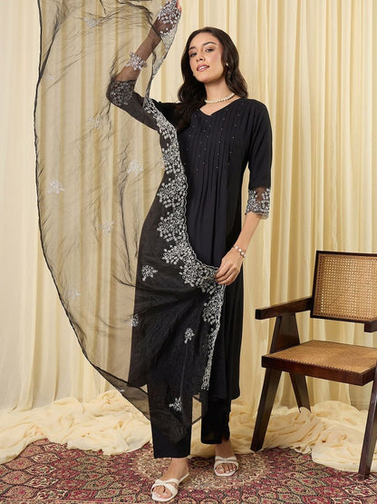 Women Ethnic Motifs Embroidered Regular Thread Work Kurta with Trousers & With Dupatta