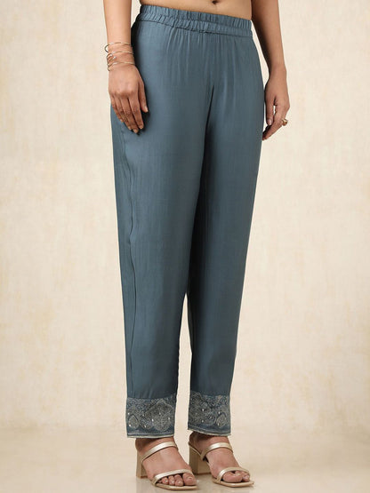 Dhiyona SO Women's Floral Printed Beads and Stones Chanderi Silk Kurta With Trousers