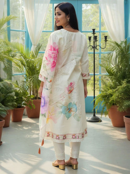 Women Floral Embroidered Thread Work Kurta with Trousers & Dupatta Kurta Sets