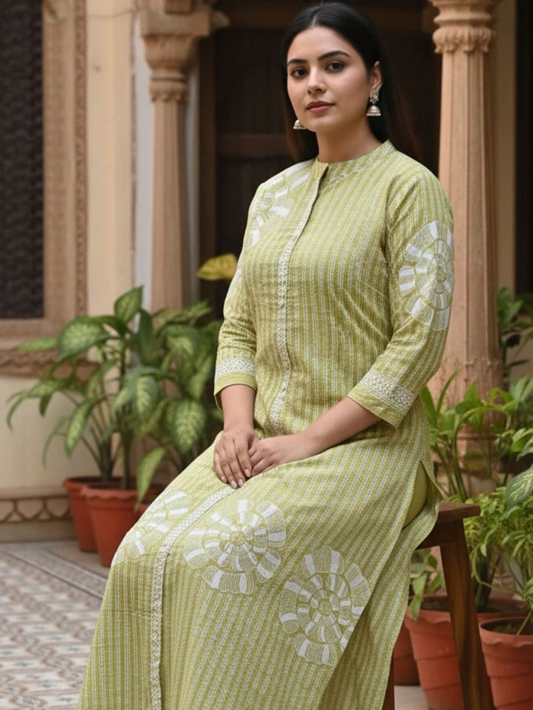 Women Printed Pure Cotton Kurta with Trouser