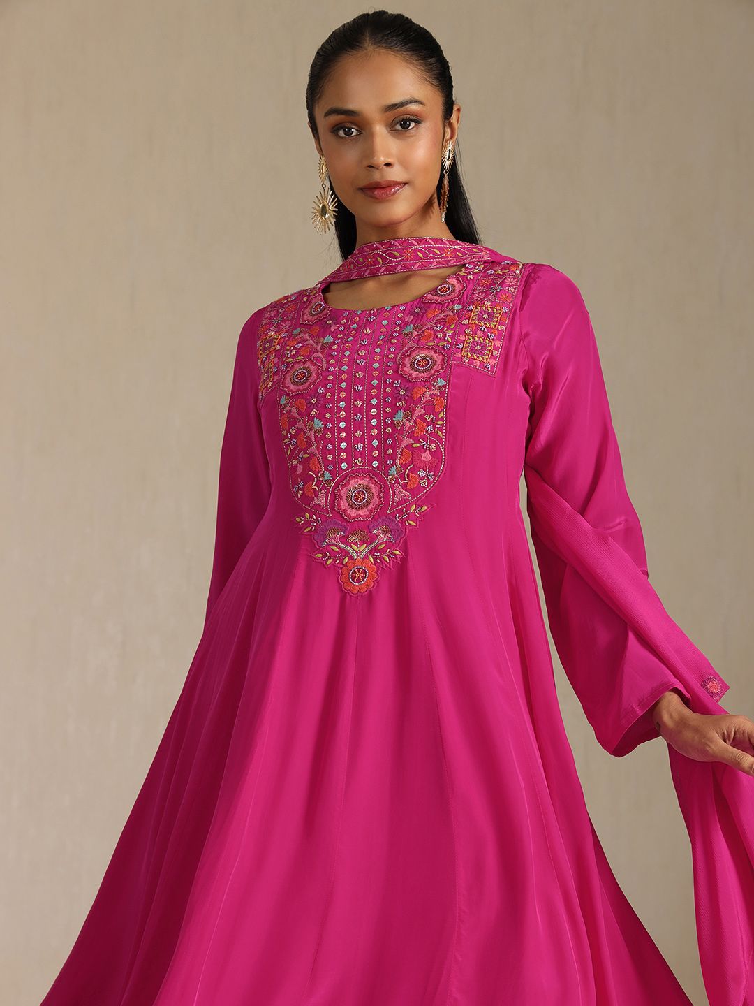 Dhiyona SO Women's Women Floral Printed Regular Sequinned Silk Crepe Kurta with Trousers & With Dupatta