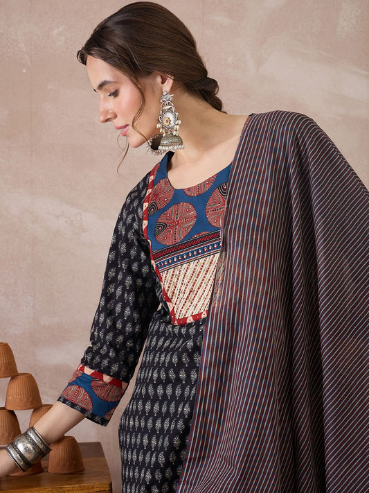 Women Ethnic Motifs Printed Regular Pure Cotton Kurta with Trousers & With Dupatta