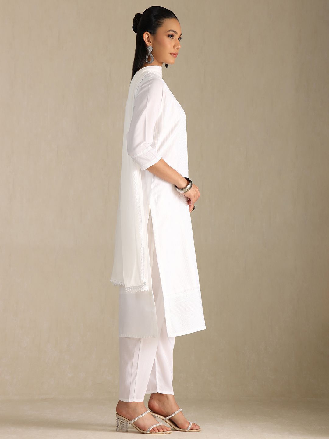 Dhiyona SO Women's Geometric Self Design Keyhole Neck Straight Kurta With Trousers & Dupatta