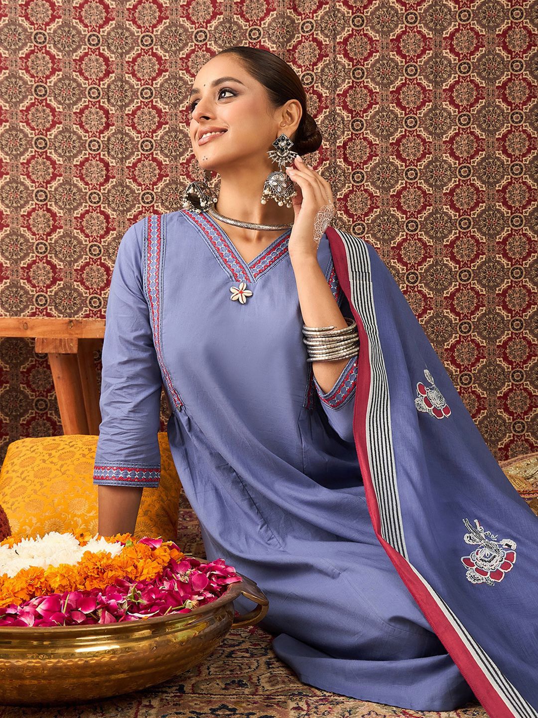 Ethnic Motifs Embroidered Sequinned Pure Cotton Kurta With Trousers & Dupatta