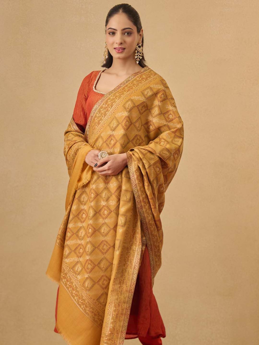 Dhiyona PA Geometric Woven Design Shawl