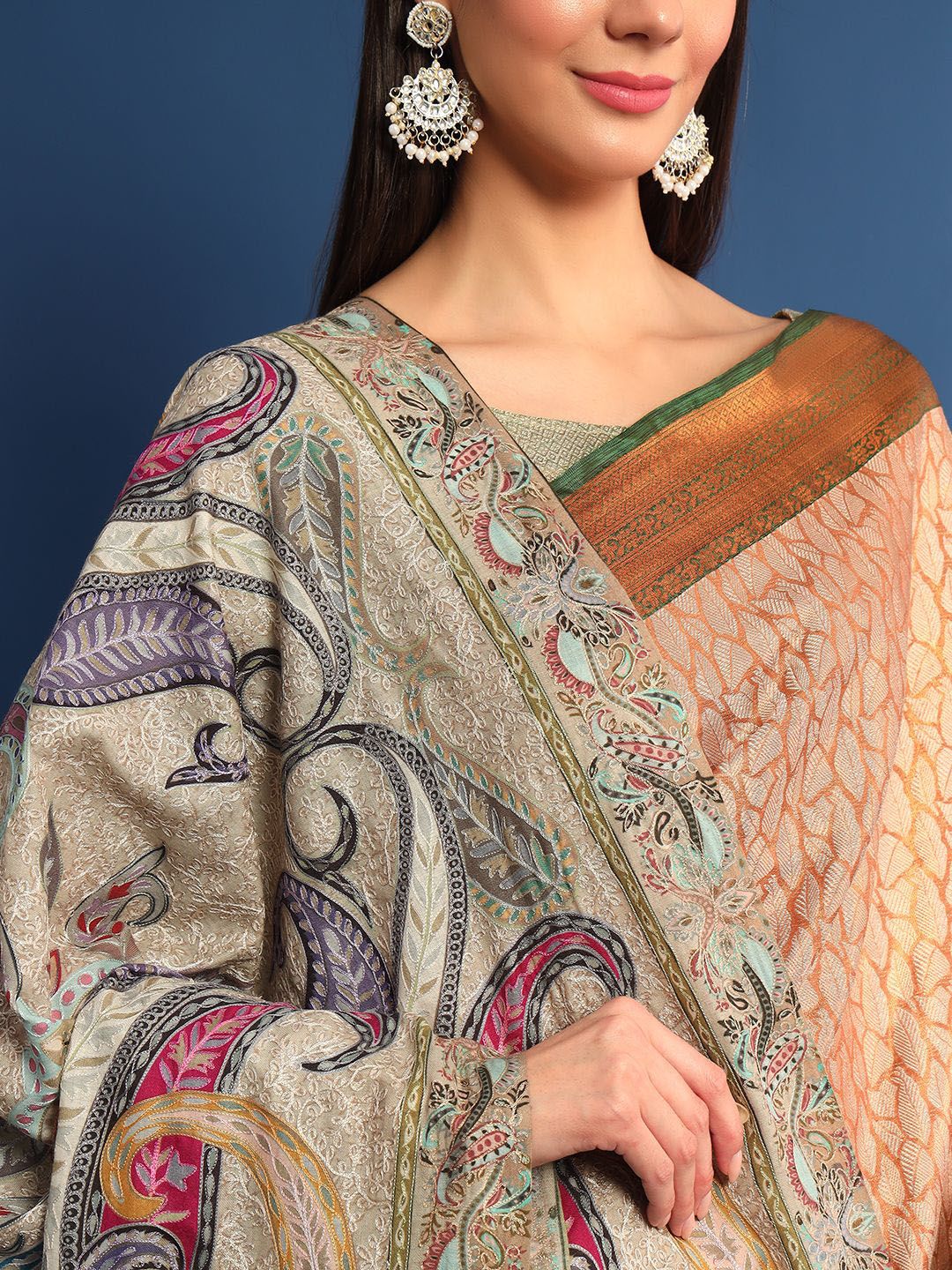 Dhiyona PA Ethnic Motifs Embroidered Woollen Shawl