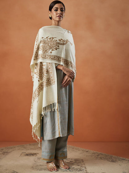 Dhiyona PA Nargis Aari Paisley Embroidered Shawl