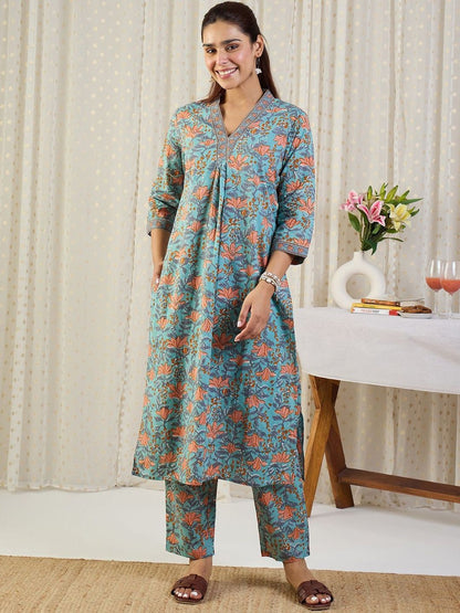 Floral Printed V-Neck Pure Cotton A-Line Kurta With Trousers