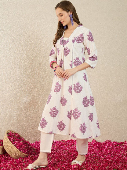 Women Floral Printed Pleated Pure Cotton Kurta with Trousers