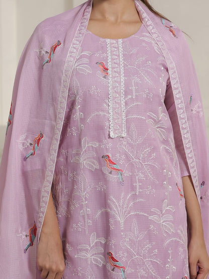 Women Floral Embroidered Round Neck Thread Work Kurta with Trousers & Dupatta