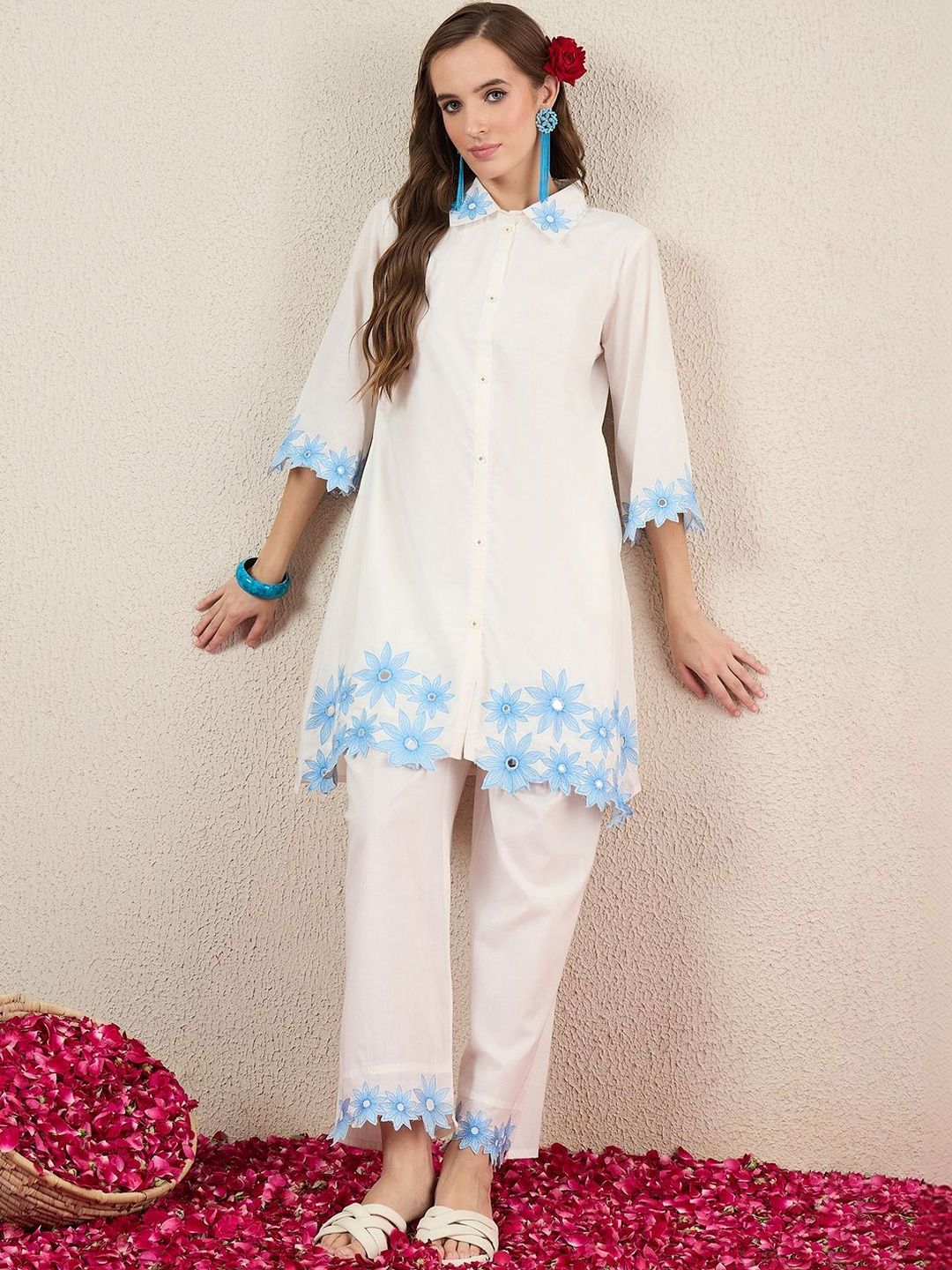 Dhiyona IE Women Floral Embroidered Regular Thread Work Pure Cotton Kurta with Trousers