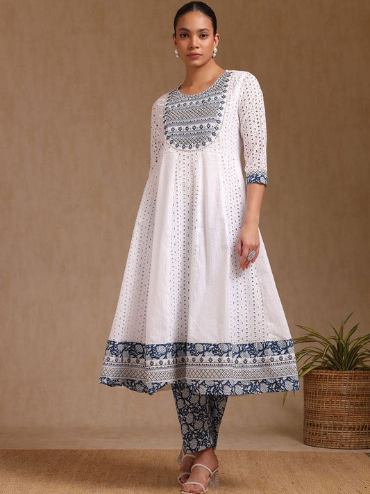 Dhiyona SO Women's Women Floral Printed Regular Kurta with Trousers & With Dupatta