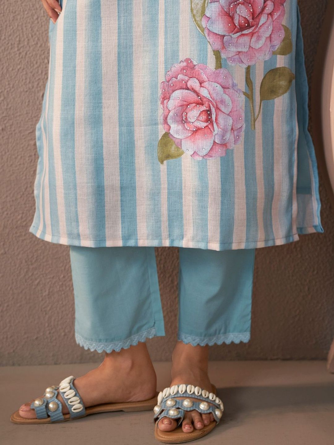 Women Printed Regular Linen Kurta with Trousers & With Dupatta