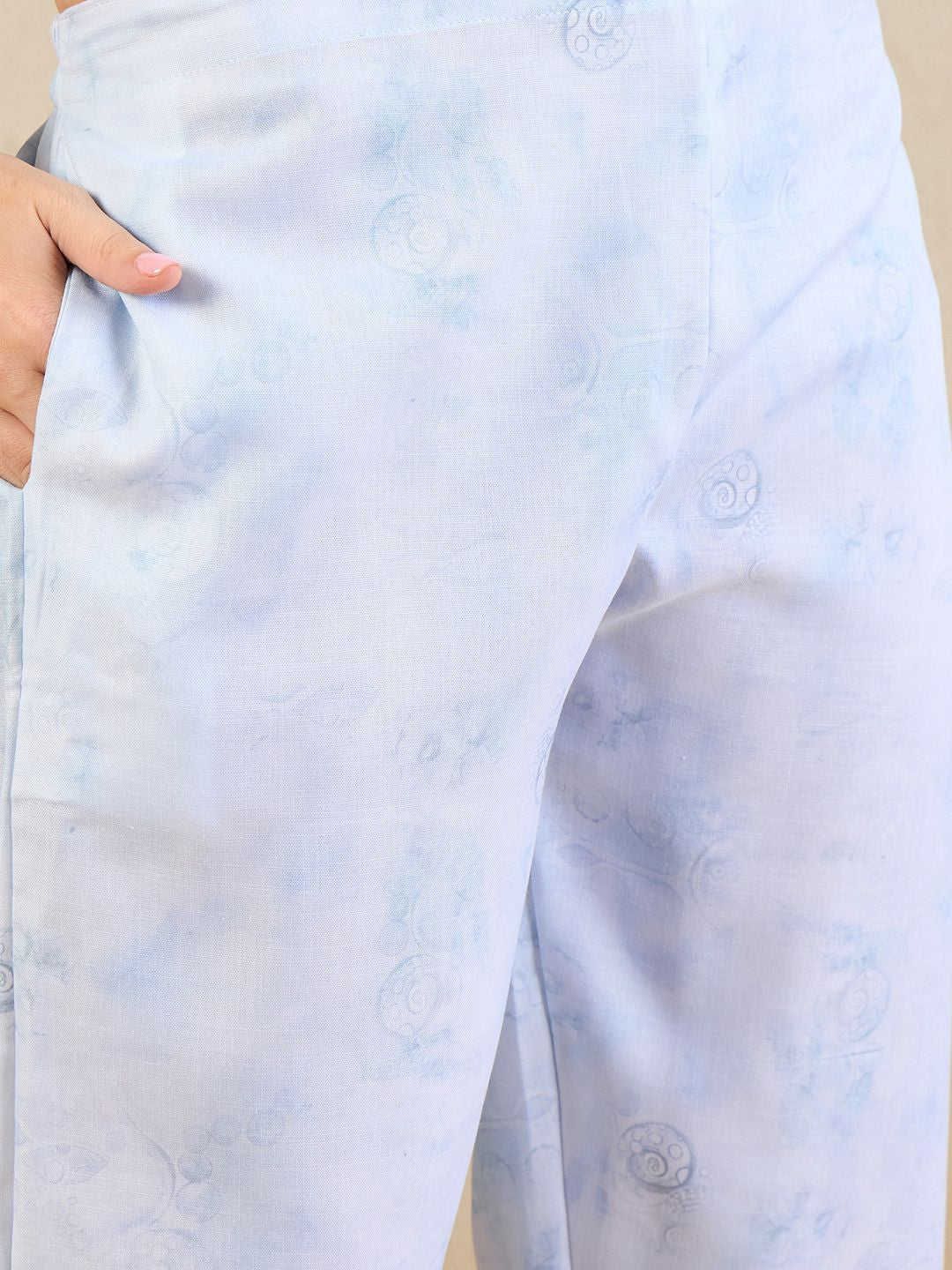 Dhiyona IE Floral Printed Beads And Stones Straight Kurta With Trousers & Dupatta
