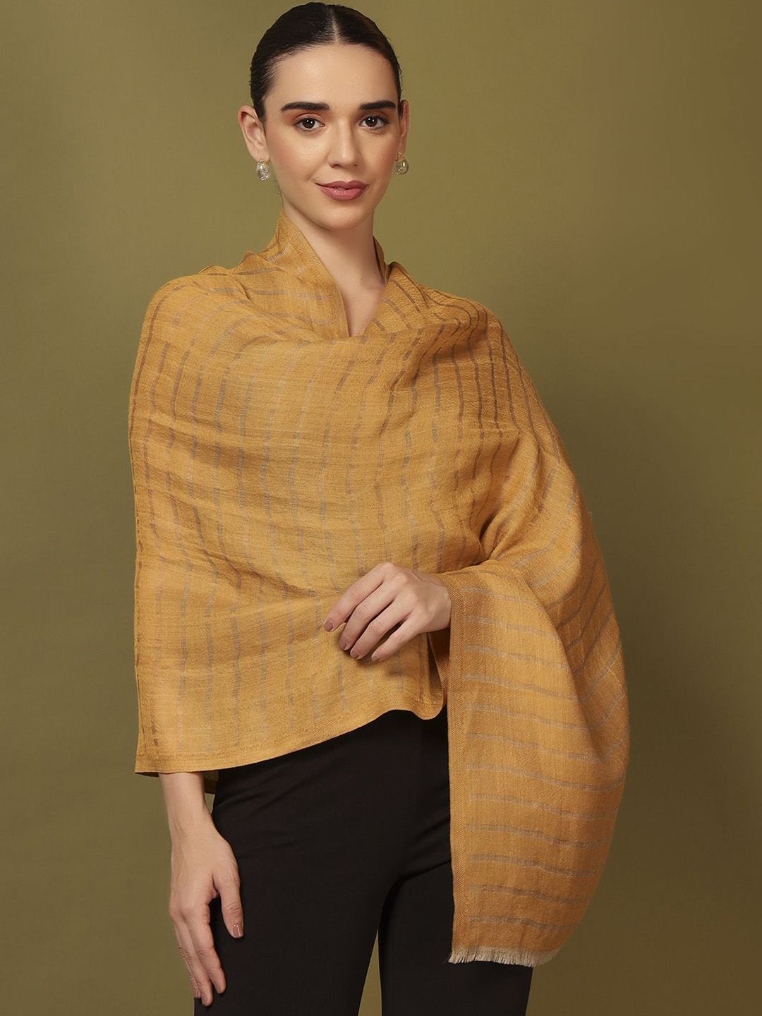 Dhiyona PA Checked Woven Design Shawl