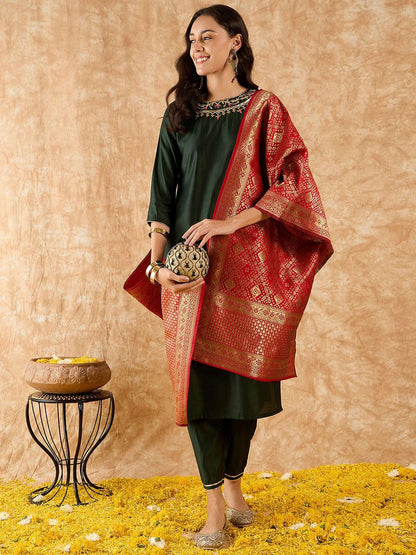 Floral Yoke Design Straight Sequinned Liva Kurta with Trousers & Dupatta