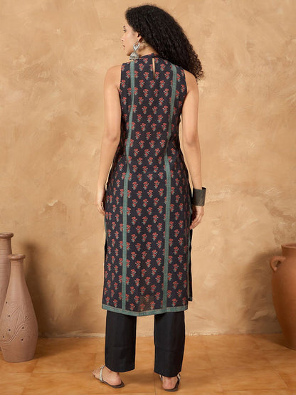 Dhiyona VA Women'sFloral Printed Sleeveless Straight Kurta With Trousers