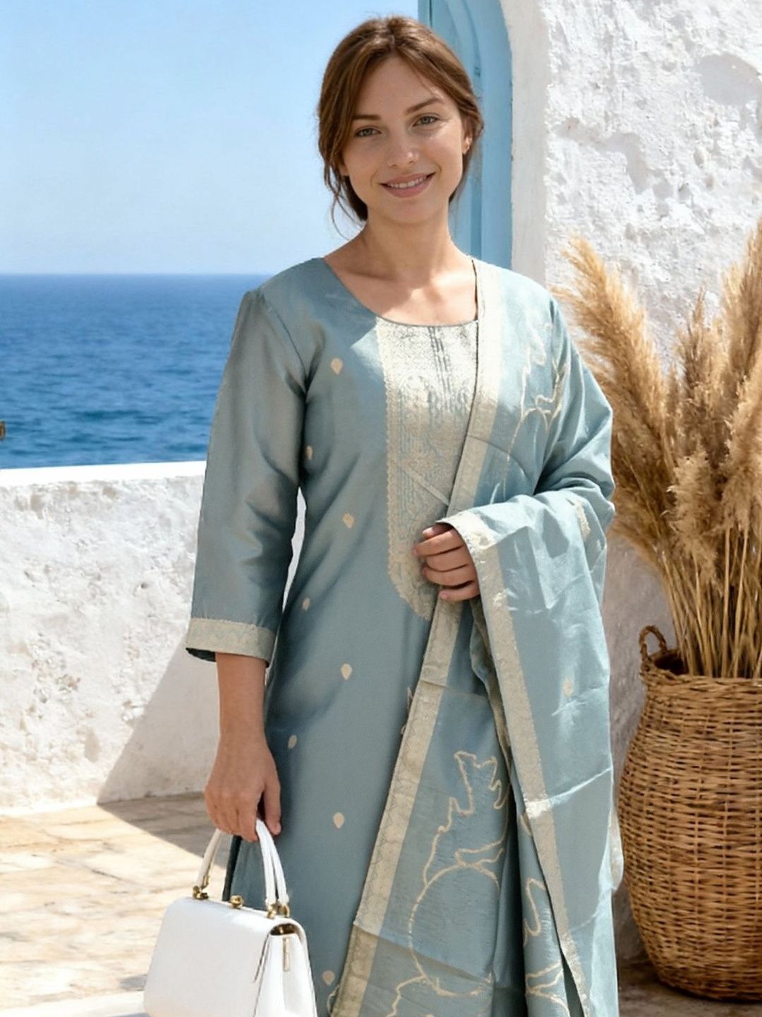 Women Regular Kurta with Trousers & With Dupatta