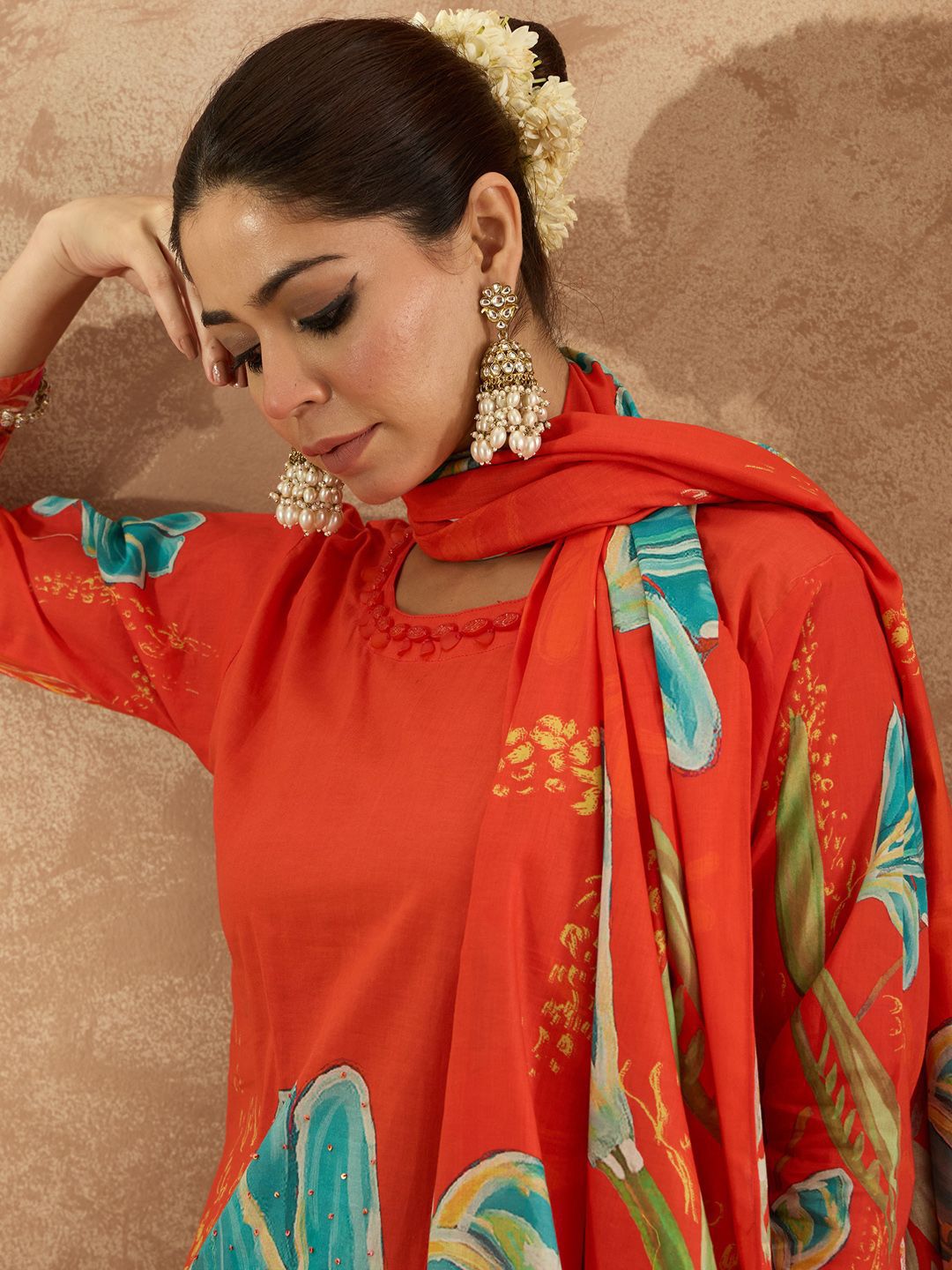 Dhiyona IE Women Floral Printed Regular Pure Cotton Kurta with Trousers & Dupatta
