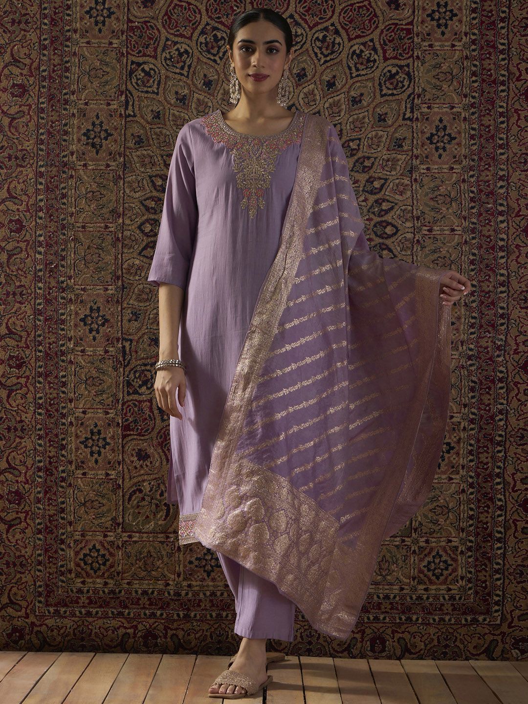 Dhiyona IE Ethnic Motifs Embroidered Round Neck Thread Work Kurta With Trousers & Dupatta