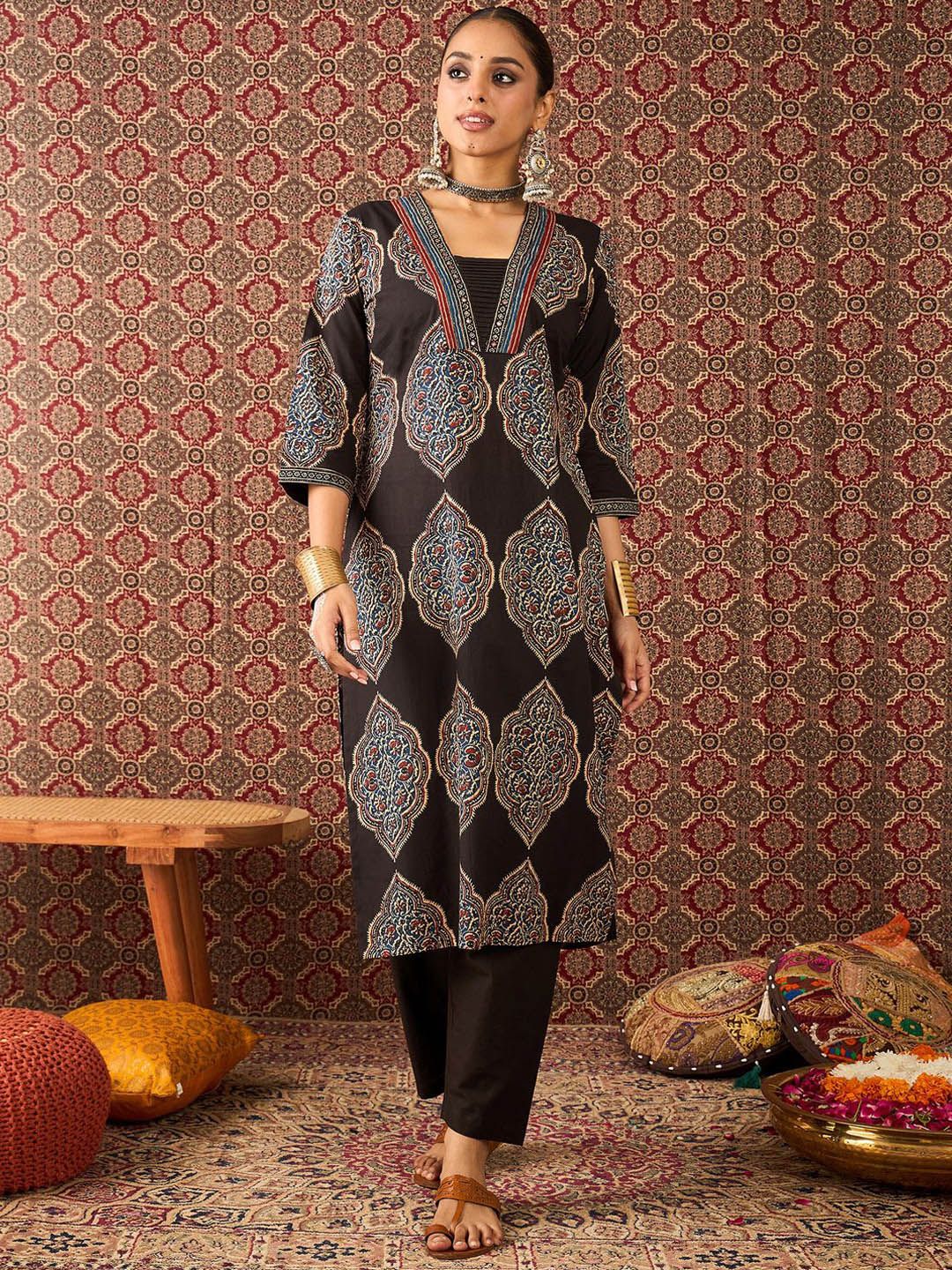 Floral Printed V-Neck Pure Cotton Straight Kurta & Trousers