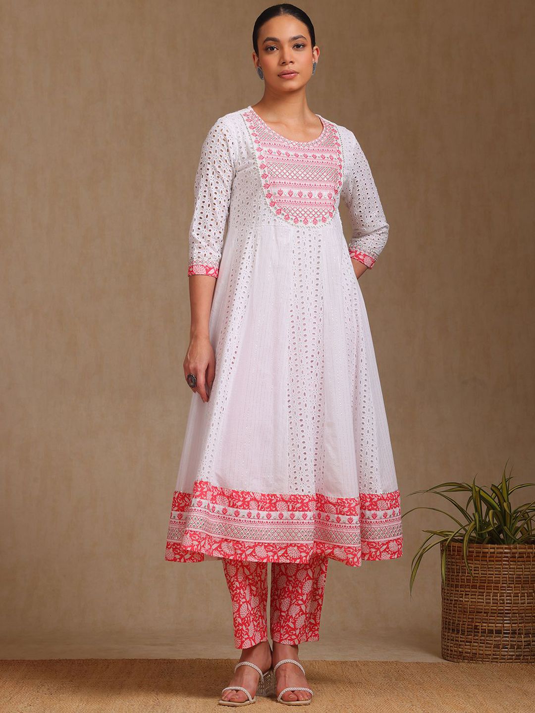 Dhiyona SO Women's Floral Yoke Design Round Neck Thread Work A-Line Kurta With Trousers