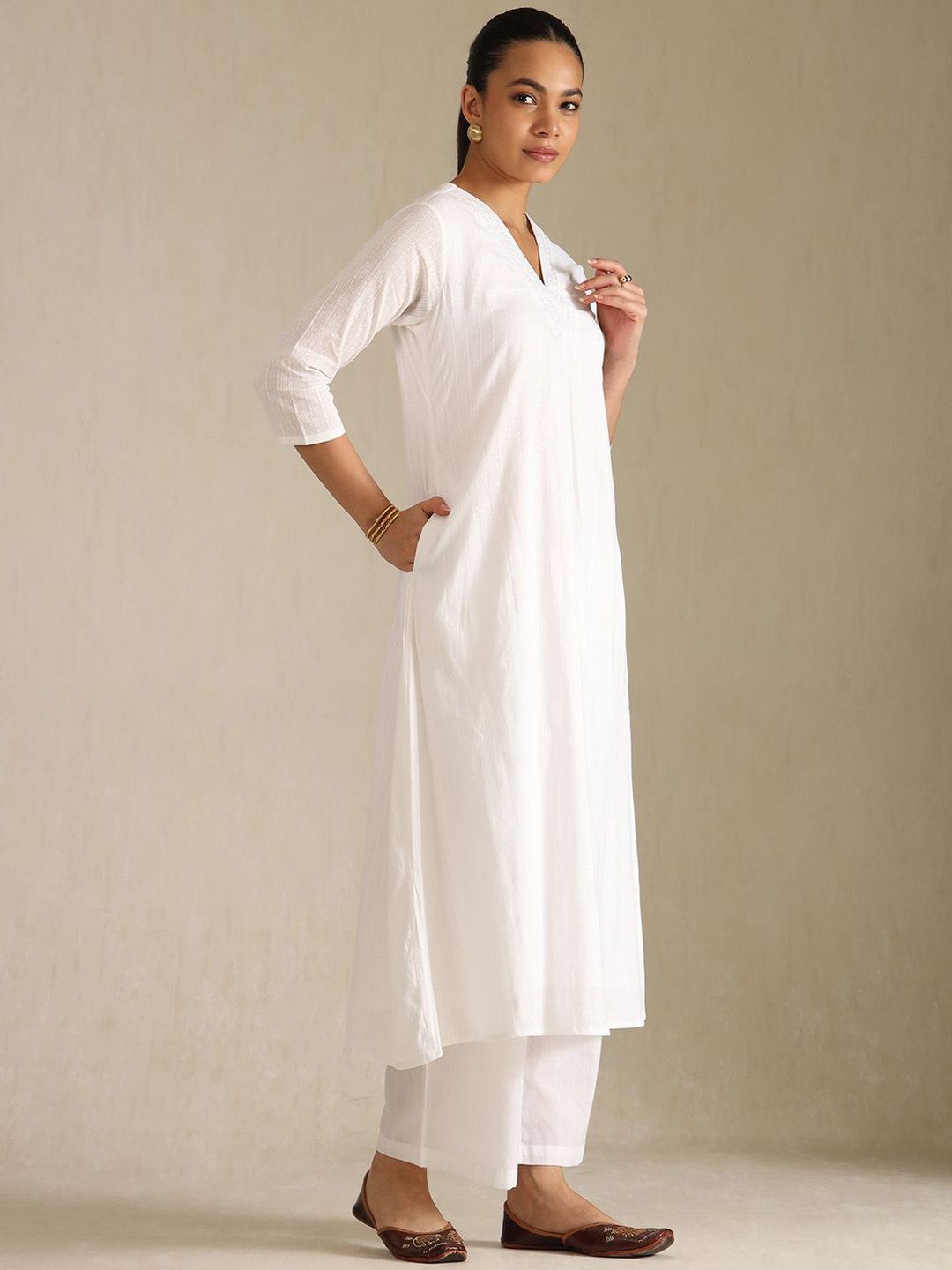 Dhiyona SO Women's Women Embroidered Tiered Kurta with Palazzos