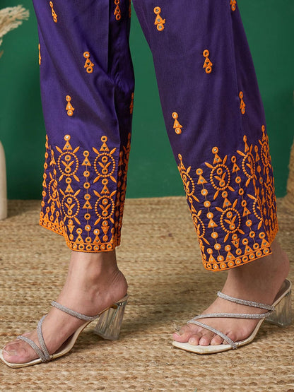 Dhiyona SN Women's Embroidered Striaght Kurta With Pant & Dupatta