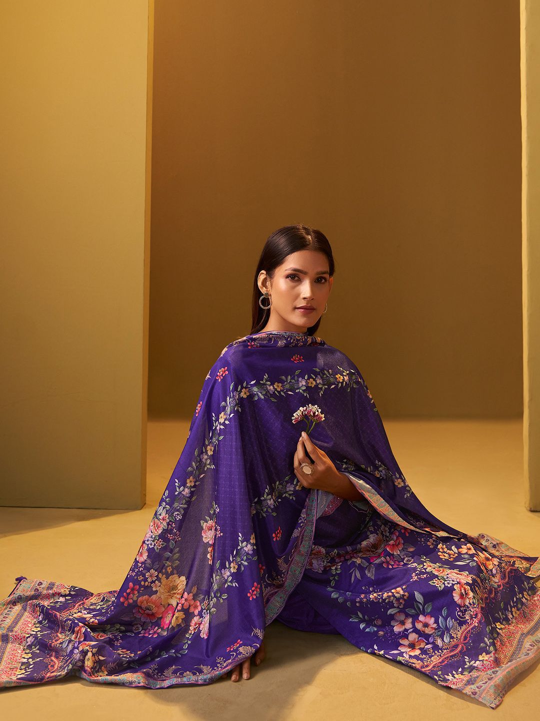 Women Floral Printed Regular Kurta with Trousers & Dupatta