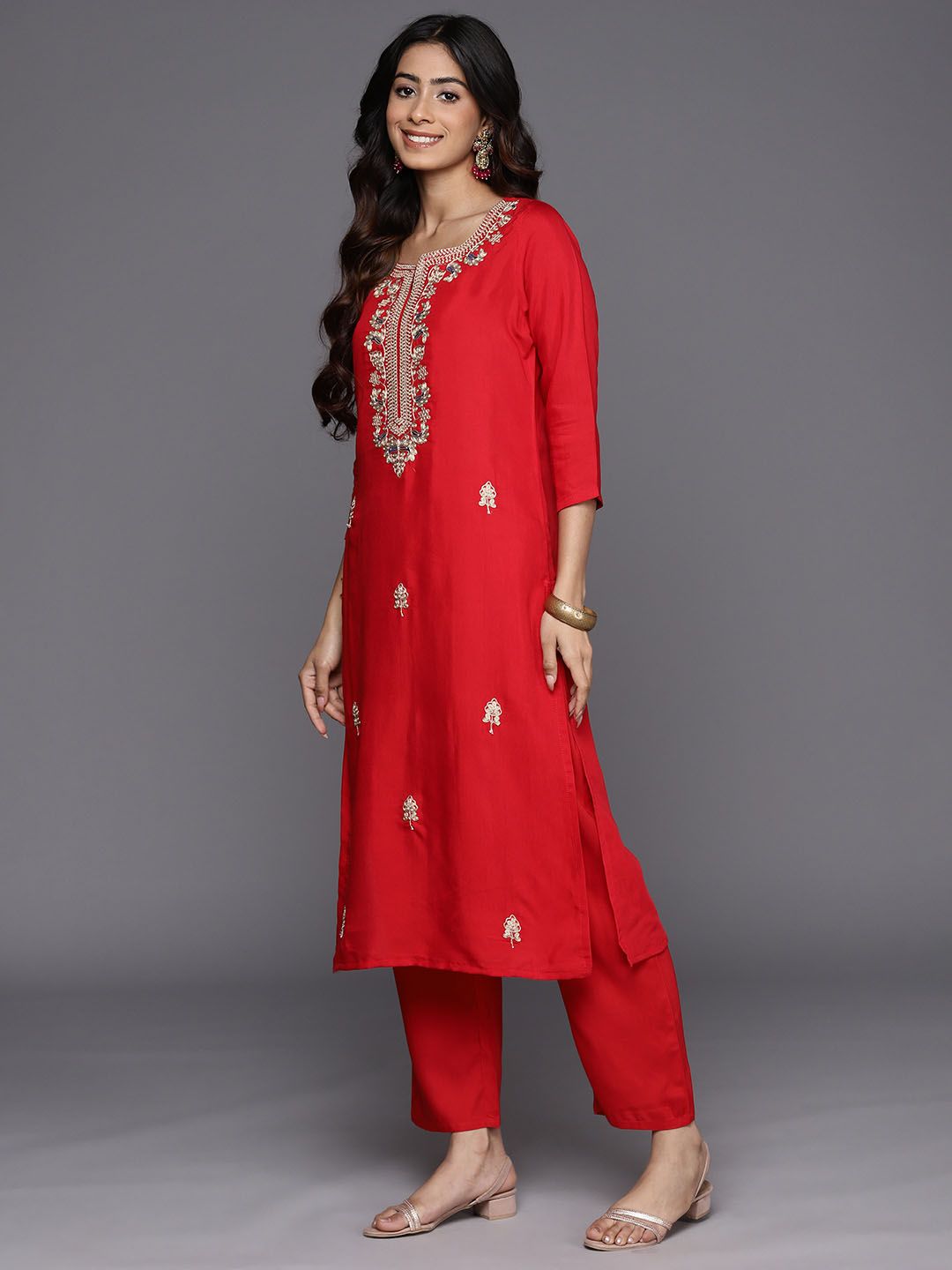 Dhiyona VA Women'sRed Paisley Embroidered Regular Straight Kurta With Trouser With Dupatta