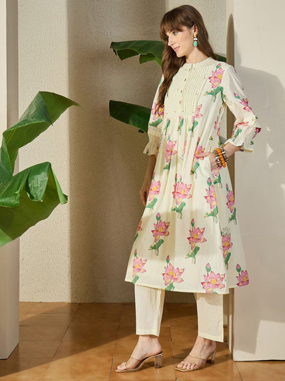 Women Floral Printed Pleated Pure Cotton Kurta with Trousers