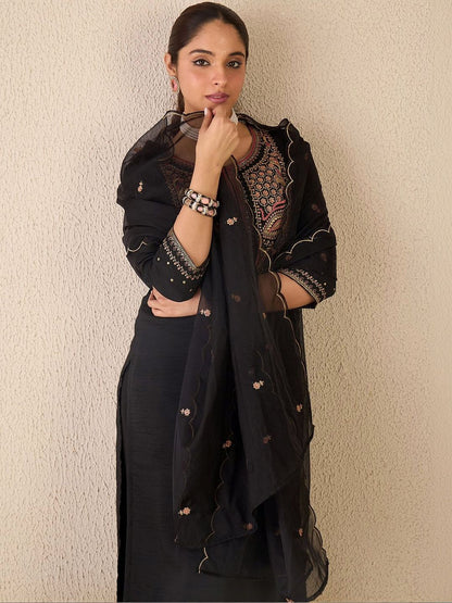 Women Ethnic Motifs Embroidered Regular Thread Work Pure Cotton Kurta with Trousers & With Dupatta