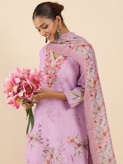Women Floral Printed Regular Thread Work Linen Kurta with Trousers & With Dupatta