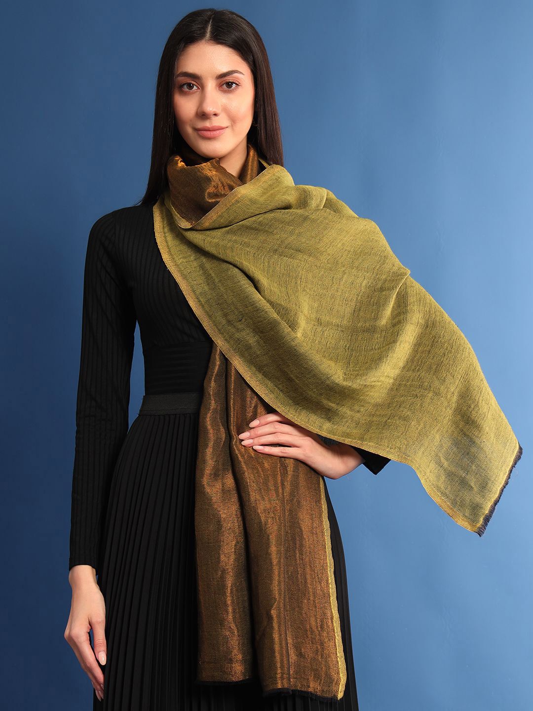 Dhiyona PA Woven Design Woollen Shawl