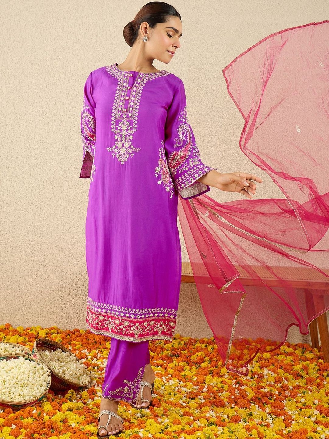 Floral Yoke Design Round Neck Thread Work Straight Kurta & Dupatta with Trousers