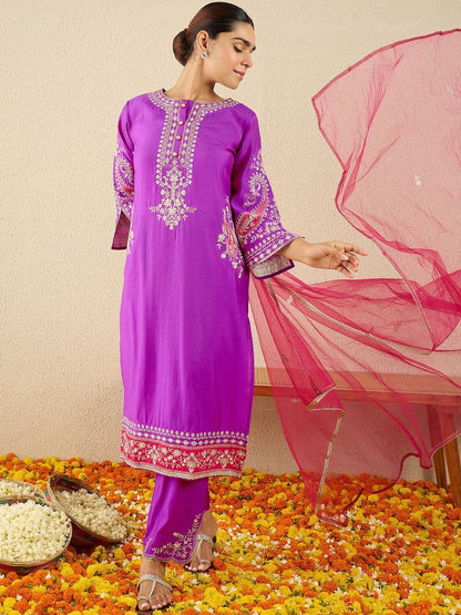 Floral Yoke Design Round Neck Thread Work Straight Kurta & Dupatta with Trousers