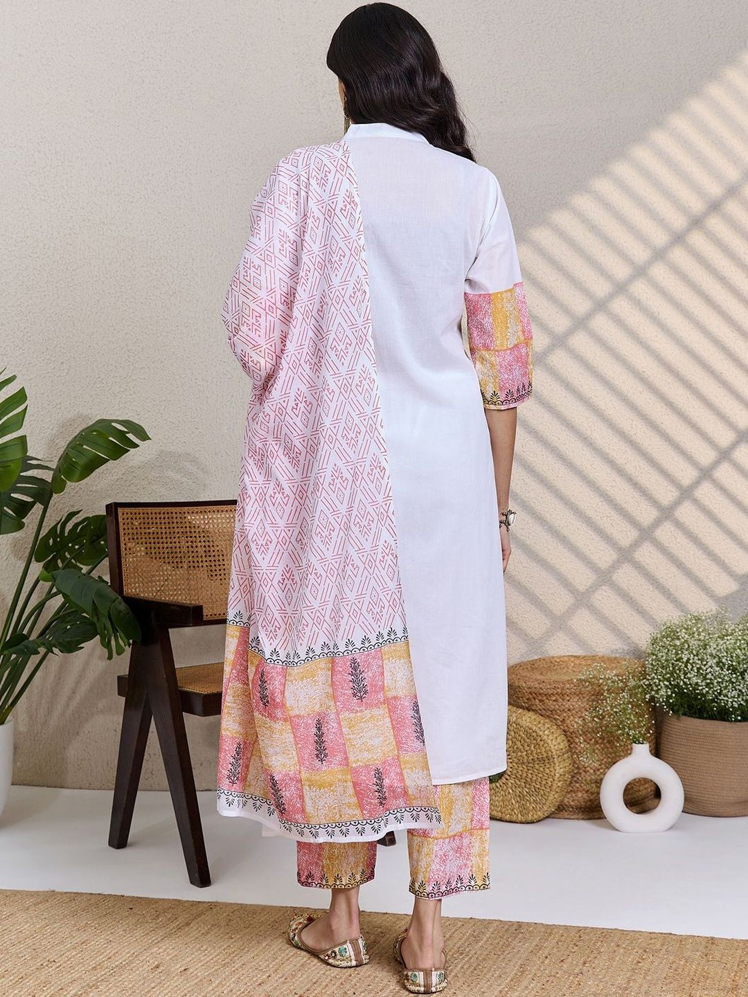 Women Printed Regular Pure Cotton Kurta with Trousers & With Dupatta