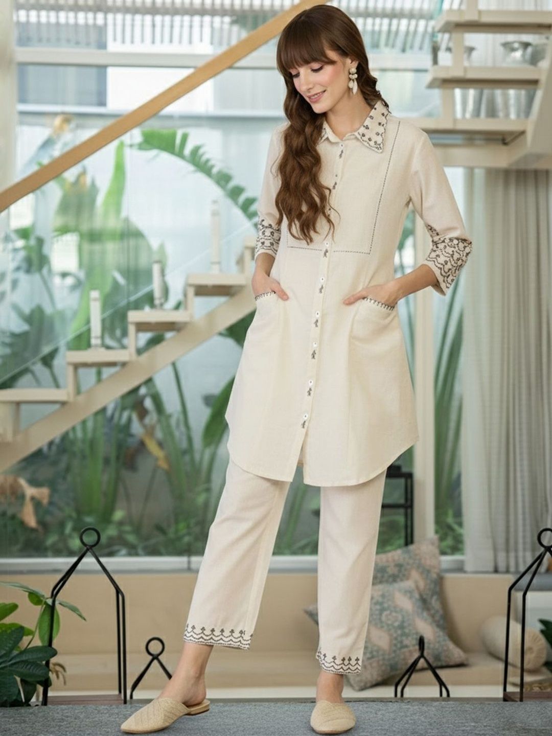 Dhiyona IE Women Ethnic Motifs Embroidered Regular Thread Work Kurta with Trousers